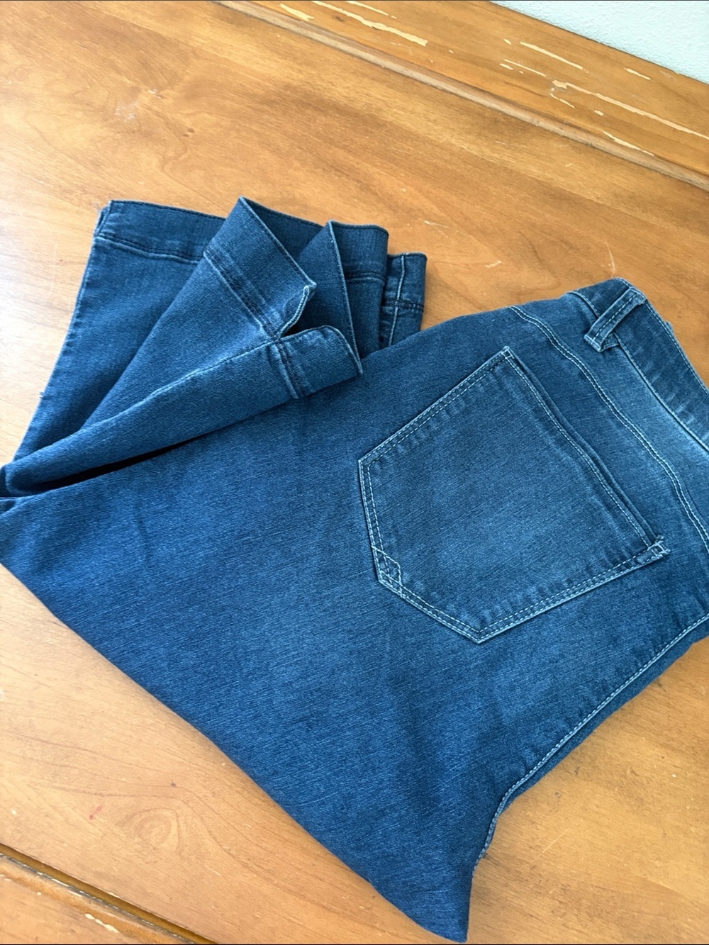 Democracy AbSolution Capri Jeans Size 10 - Picture 14 of 14